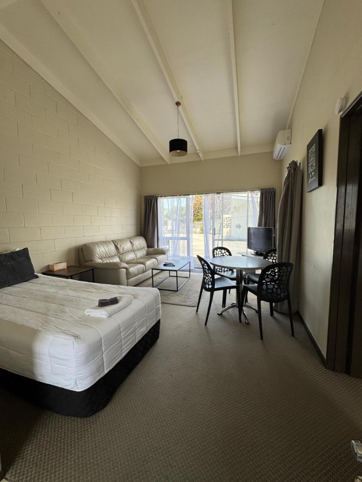 Fountain Court Motel Tauranga Exteriör bild